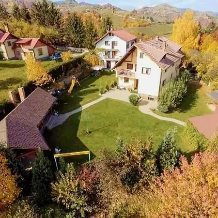 Casa Piscu Ioanei Lodge *