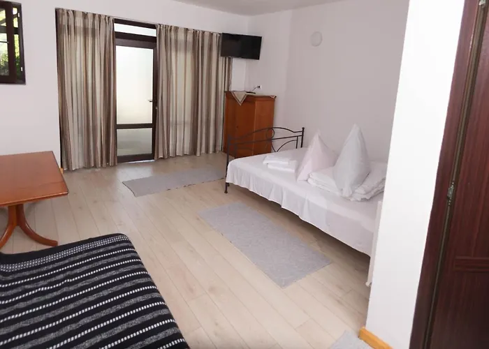 ロッジ Casa Piscu Ioanei ブラショフ